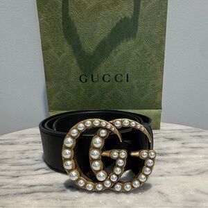 Gucci Black Belt with Gold GG Pearl Buckle Size 80